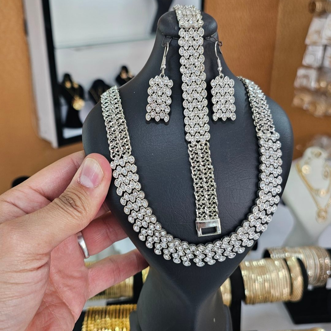 سرویس سواروسکی طرح طلا